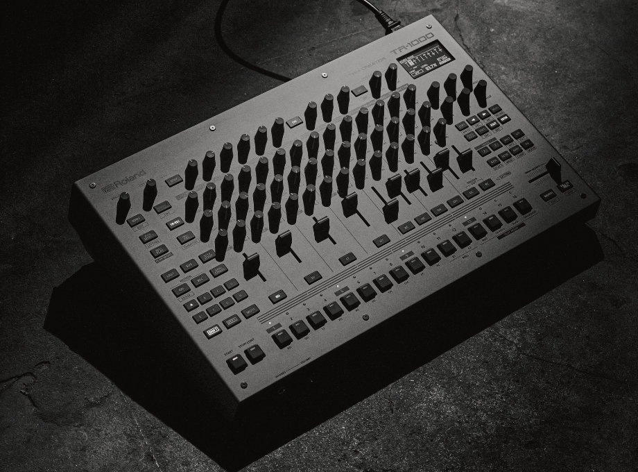 Desenvolvendo a Roland TR-1000 Rhythm Creator