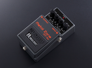 BOSS MT-2W | Pedal de Distorção Metal Zone Waza Craft