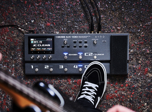 BOSS GX-100 | Pedaleira multiefeitos para guitarra e baixo