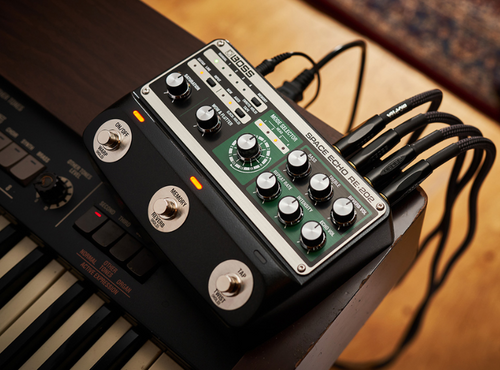 BOSS RE-202 | Pedal de Delay e Reverb Space Echo