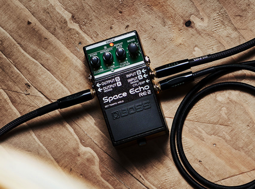BOSS RE-2 | Space Echo Pedal de Delay e Reverb Compacto