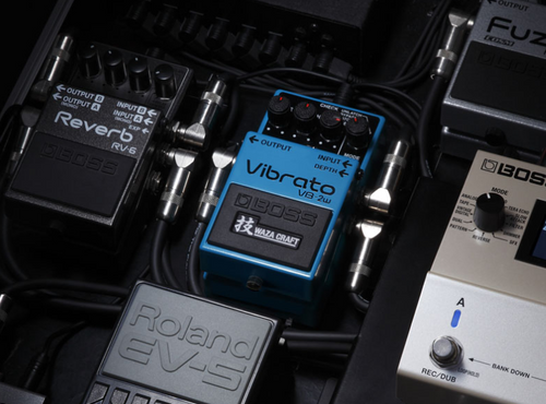 BOSS VB-2W | Pedal de modulação vibrato Waza Craft