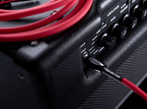 BOSS BIC-10A-RD | Cabo para Instrumento P10 x P10 em L de 3 Metros na Cor Vermelho