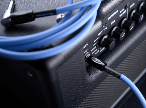 BOSS BIC-10A-BU | Cabo para Instrumento P10 x P10 em L de 3 Metros na Cor Azul