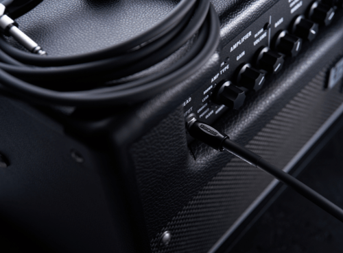 BOSS BIC-10A-BK | Cabo para Instrumento P10 x P10 em L de 3 Metros na Cor Preta