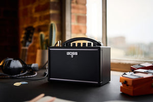 BOSS KTN-MINI | Amplificador Katana Mini para guitarra 7-watt